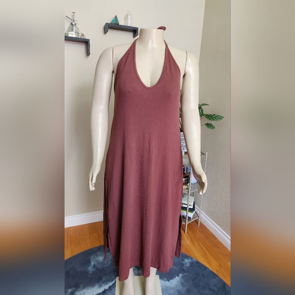 Ribbed knit halter maxi